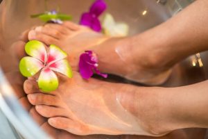 10 beste voetcrèmes voor droge voeten en gebarsten hielen